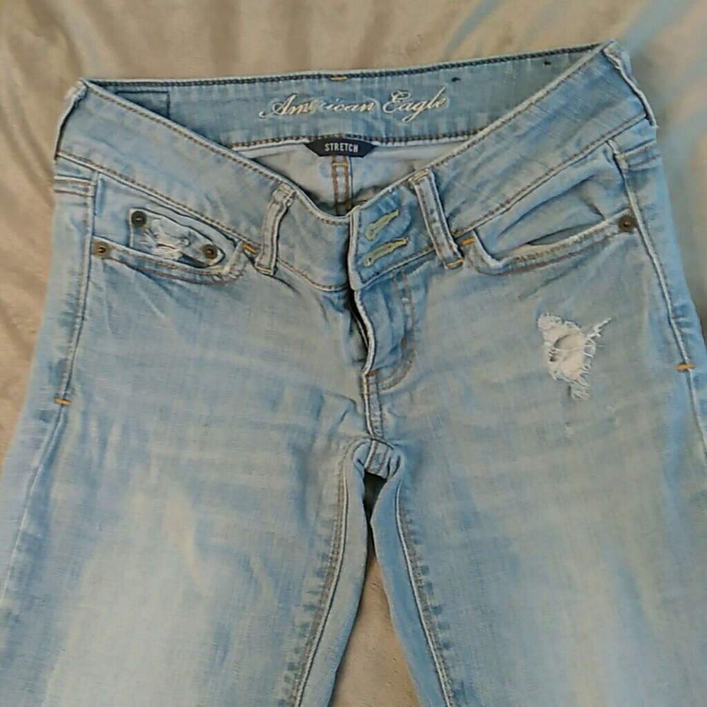 American Eagle Outfitters artist fit